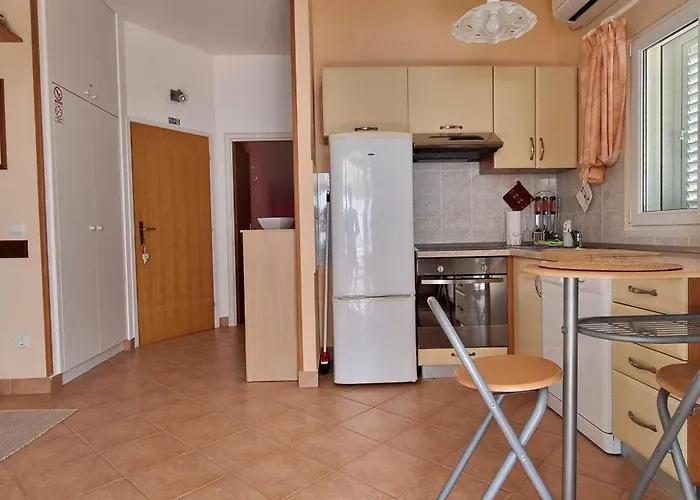 Ancora, Crkvice Kuna Pelješka