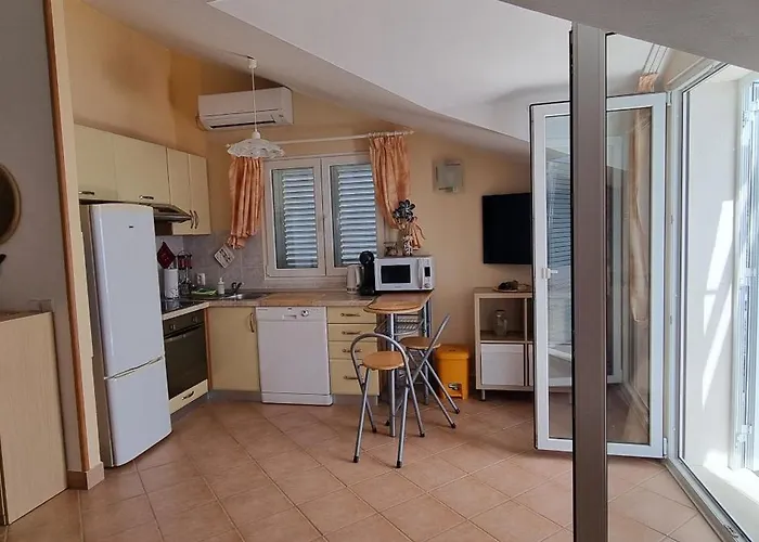 Ancora, Crkvice * Kuna Pelješka