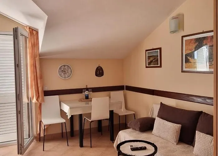 Ancora, Crkvice Apartamento